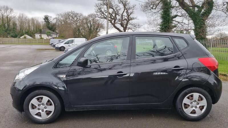 KIA VENGA