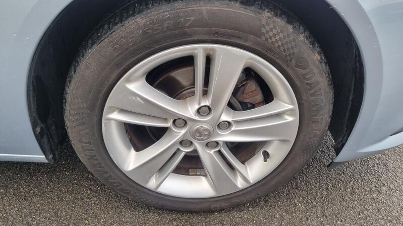 VAUXHALL INSIGNIA