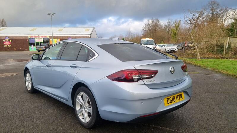 VAUXHALL INSIGNIA