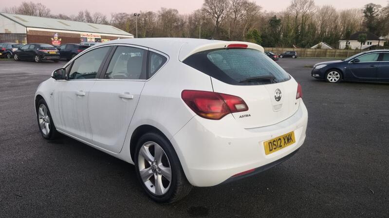 VAUXHALL ASTRA