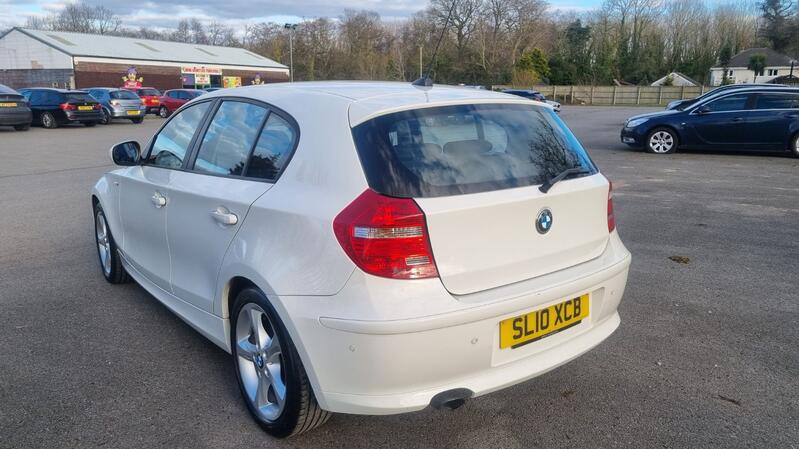 BMW 1 SERIES