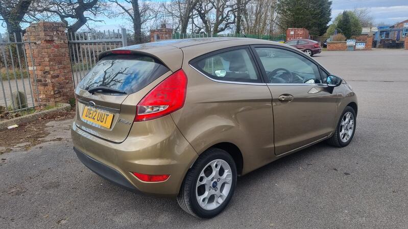 FORD FIESTA