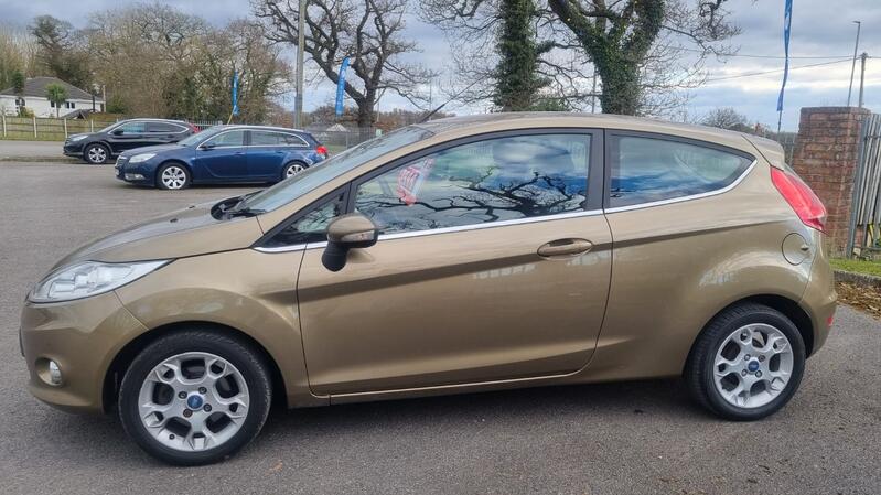 FORD FIESTA