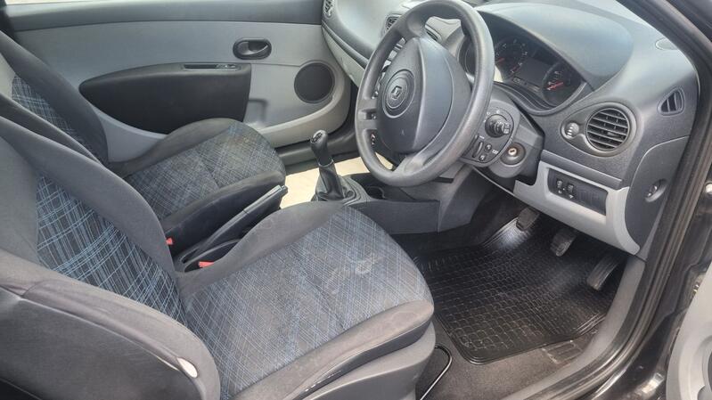 RENAULT CLIO