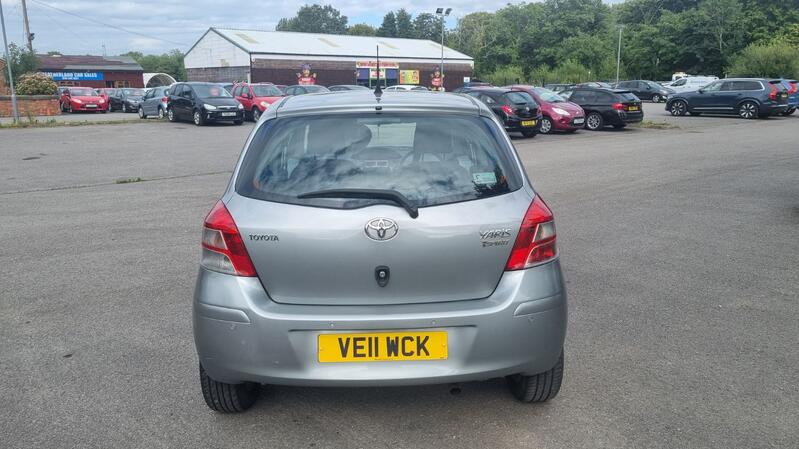TOYOTA YARIS