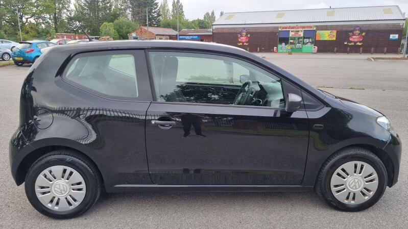 VOLKSWAGEN UP