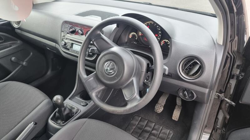 VOLKSWAGEN UP