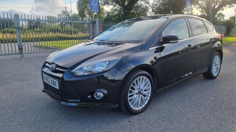 FORD FOCUS