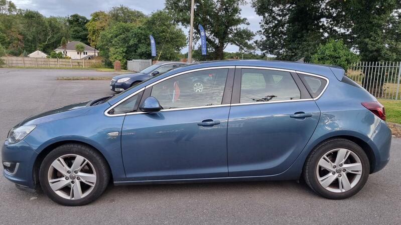 VAUXHALL ASTRA