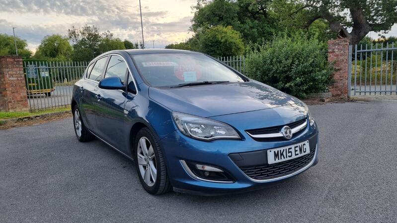 VAUXHALL ASTRA