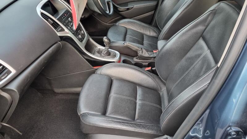 VAUXHALL ASTRA