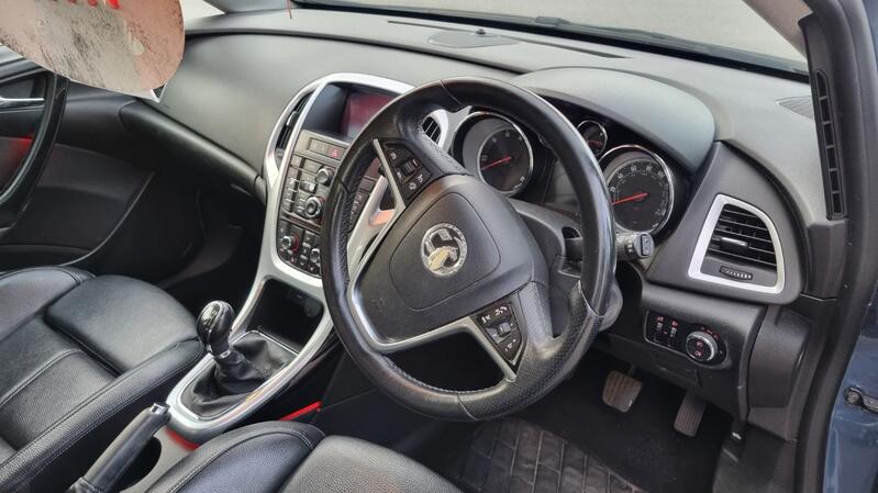 VAUXHALL ASTRA