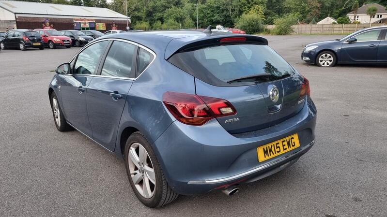 VAUXHALL ASTRA
