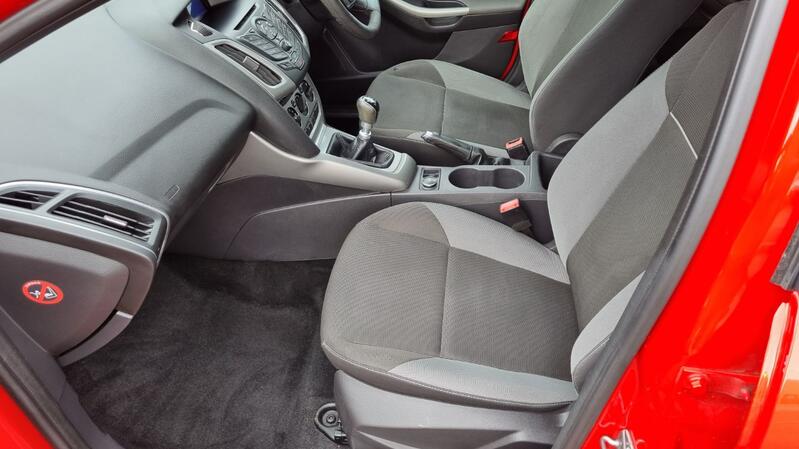 FORD FOCUS