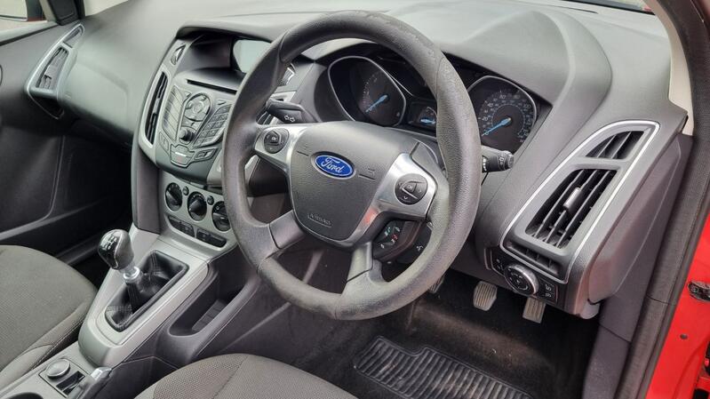 FORD FOCUS