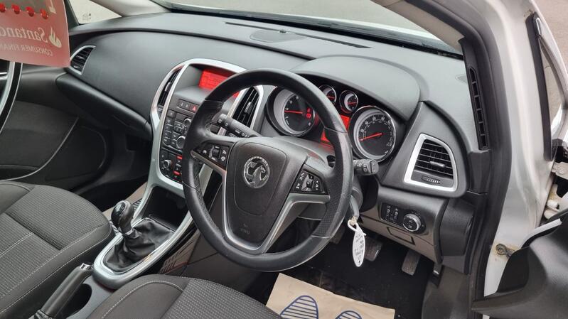 VAUXHALL ASTRA
