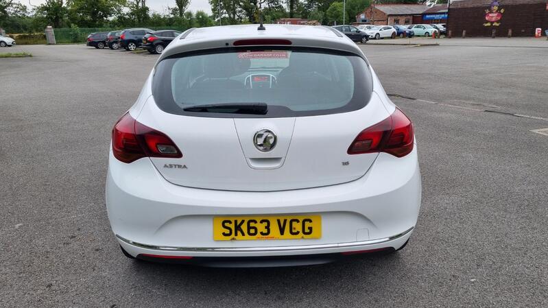 VAUXHALL ASTRA