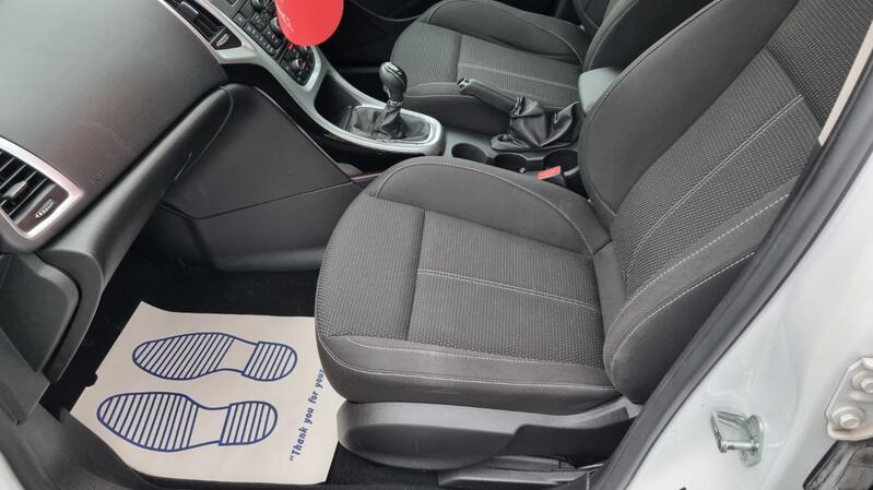 VAUXHALL ASTRA