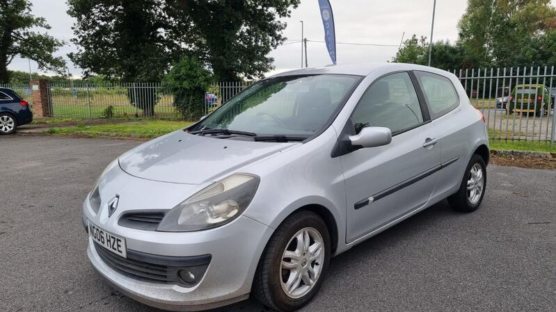 RENAULT CLIO