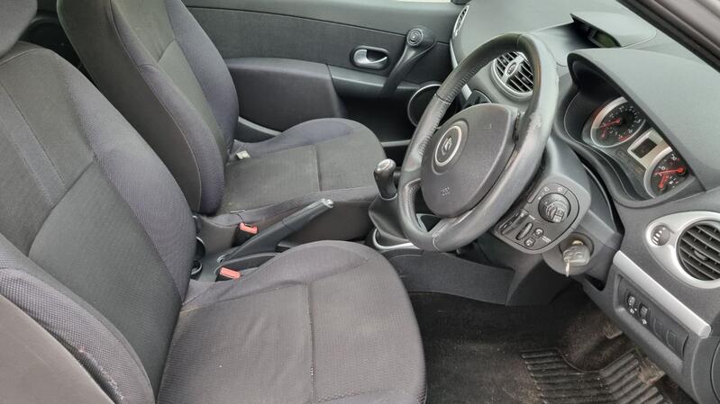 RENAULT CLIO